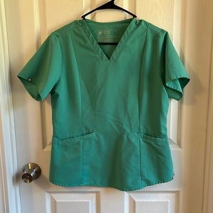 Figs scrub top-surgical green
